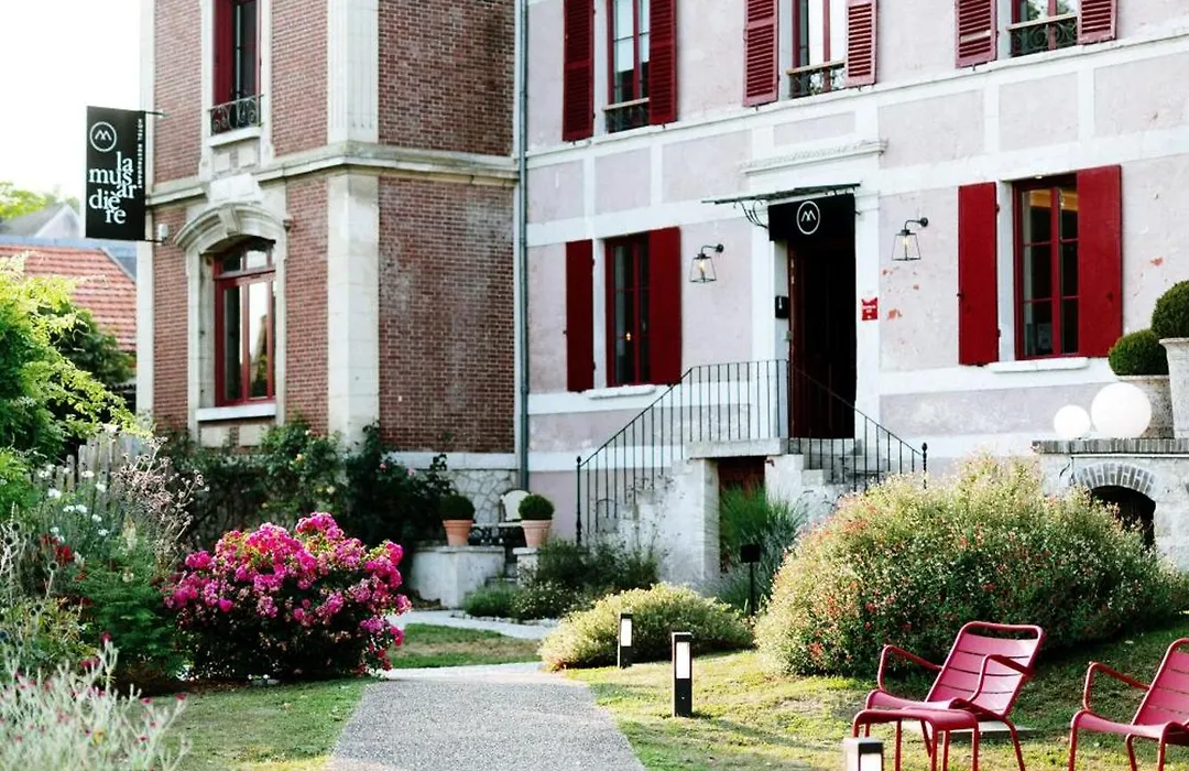 Hotel Restaurant La Musardiere-1