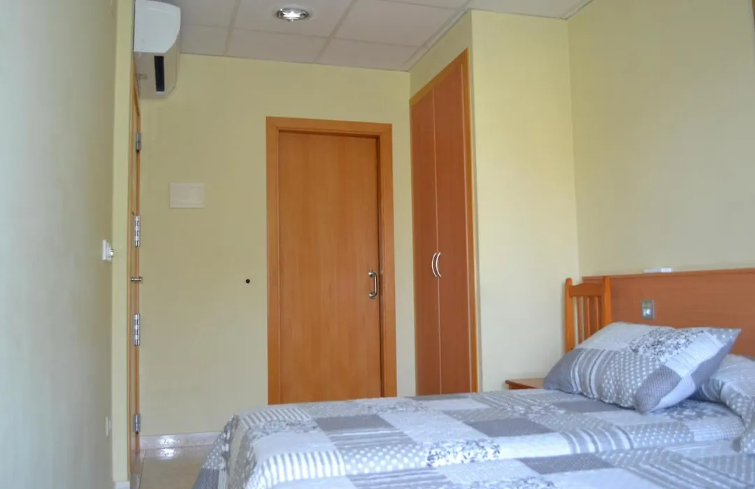Hostal Bartis-1