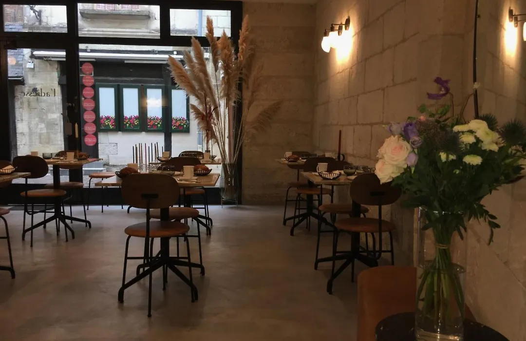 Hôtel L'Adresse-1