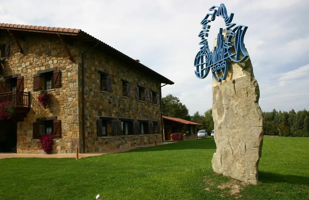 Eco Hotel Rural Lurdeia - Adults Only-1