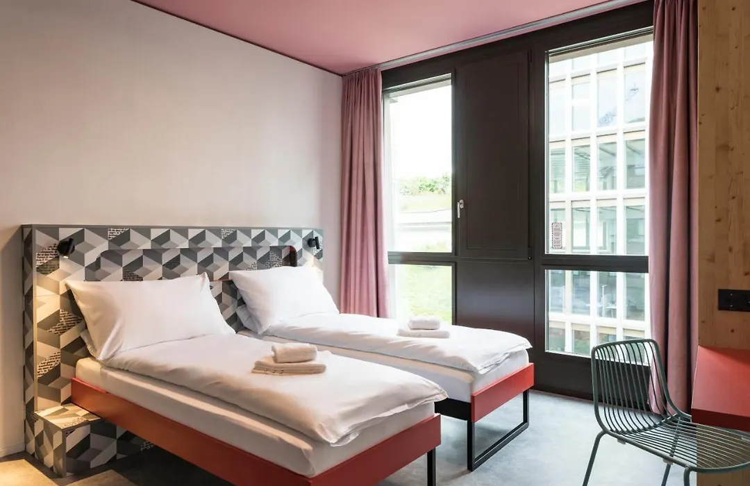 MEININGER Hotel Zürich Greencity-1