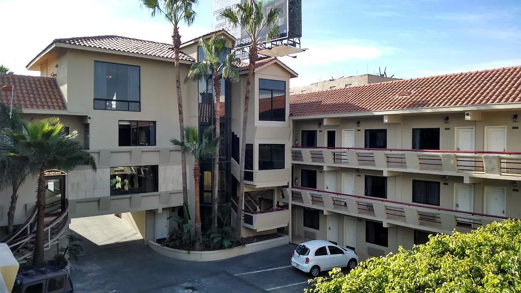 Hotel Frontiere Tijuana-1