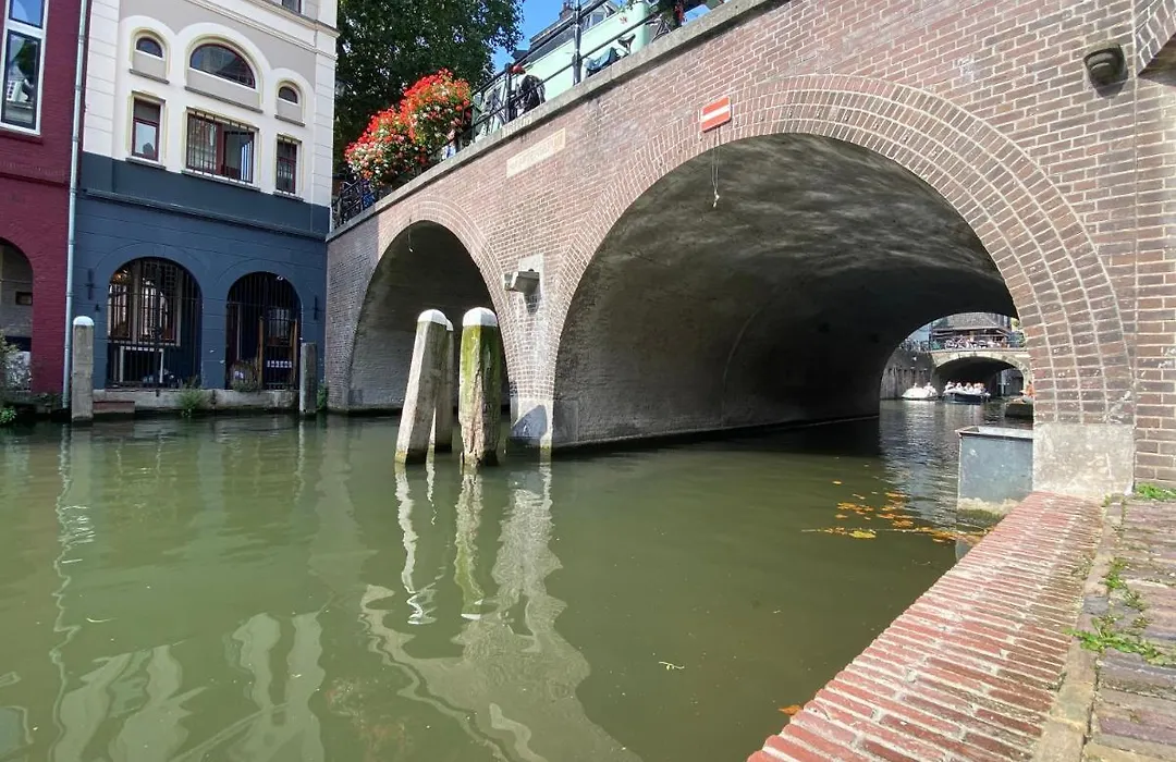 Slapen onder de Dom-1