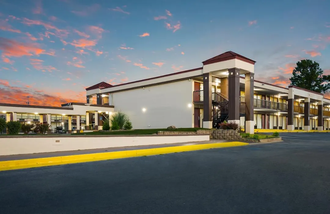 Horizon Inn & Suites-1