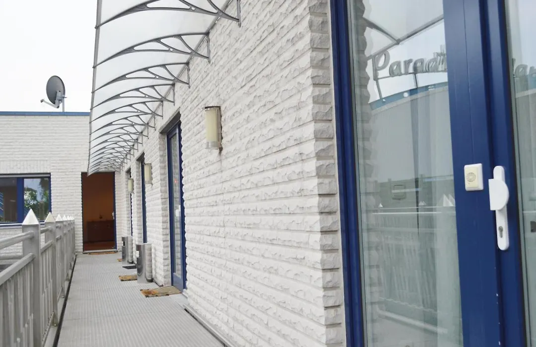 Hotel B8 Voerde-1