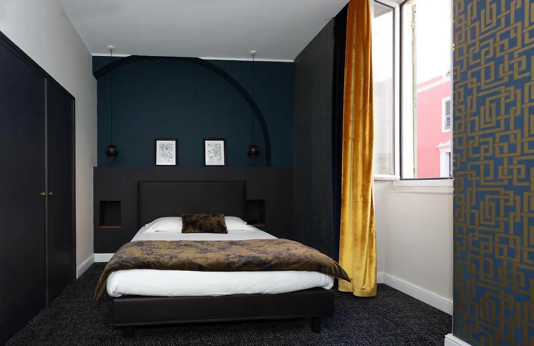 Babbu Hotel-1