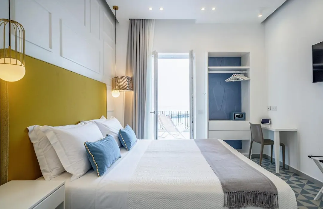 Capri Marina Suite-1