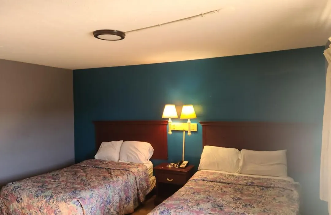 Etown Motel-1