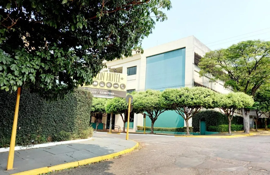 Falcon Hotel-1