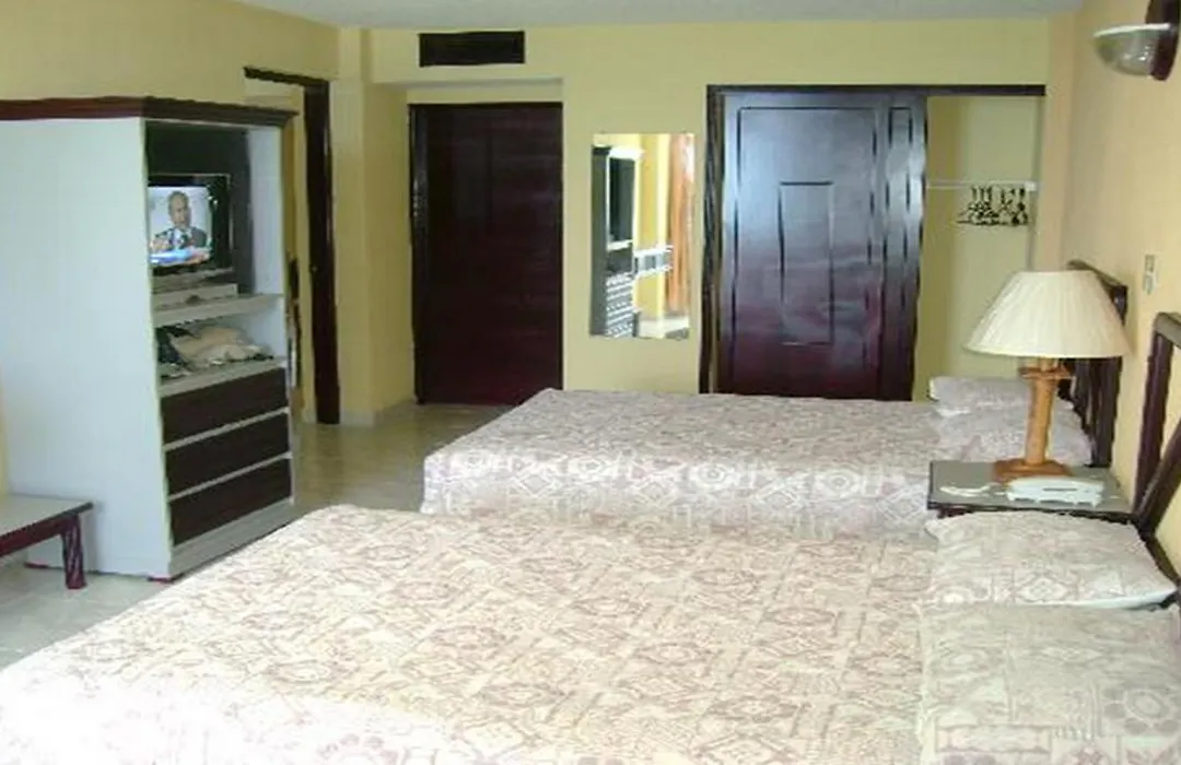 Hotel Tiuna-1