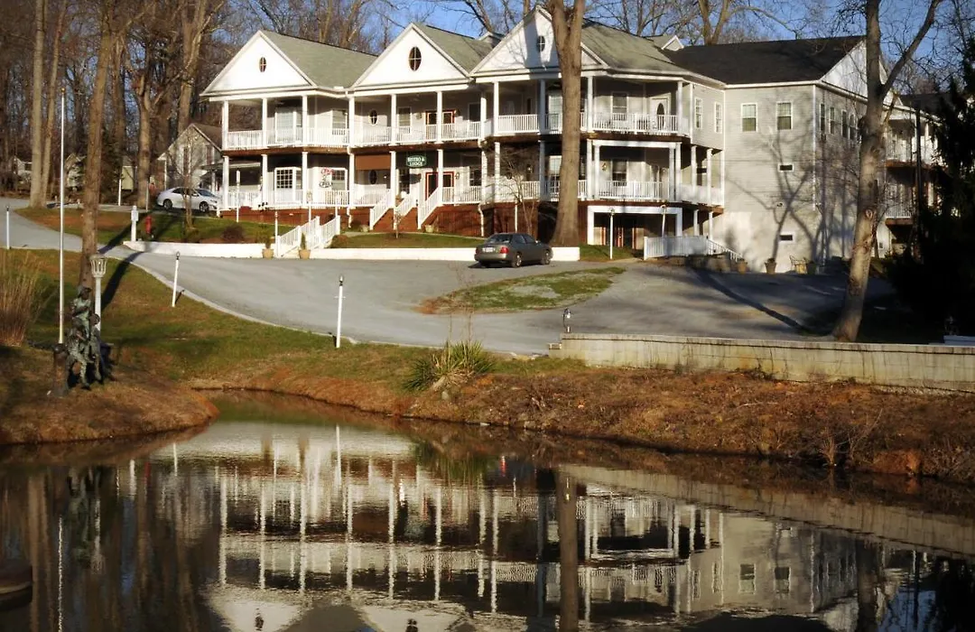 Acorn Hill Lodge And Spa-1