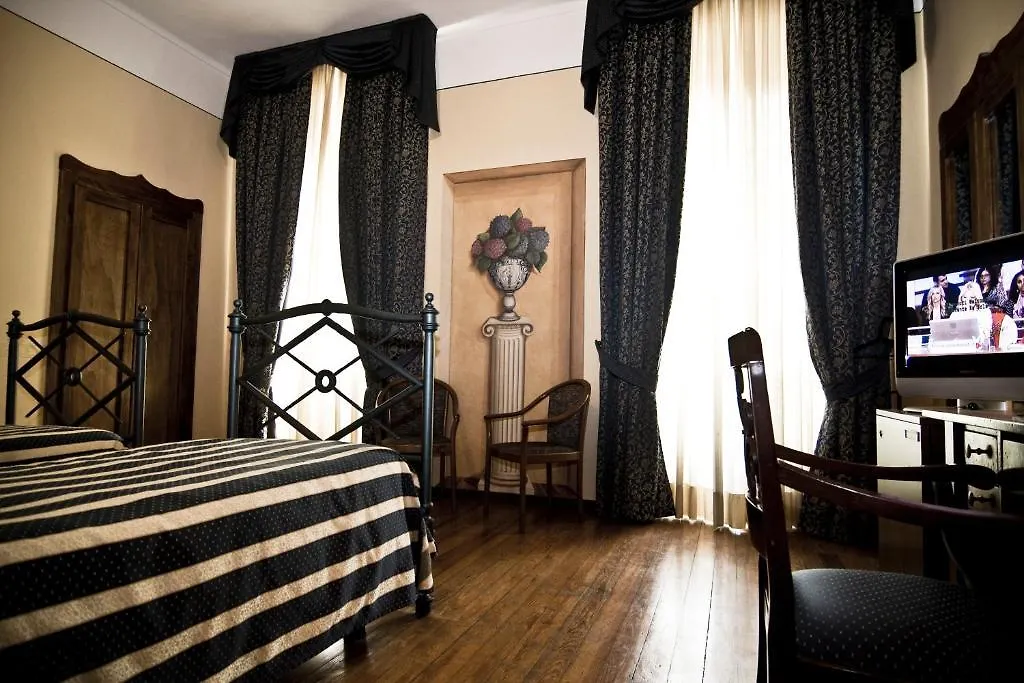 Hotel Regina-1