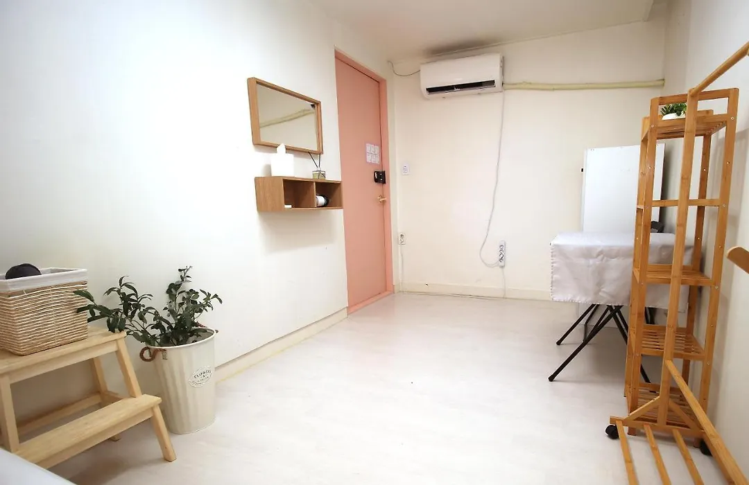 Yab-Guesthouse, Femaleonly, Foreignonly-1