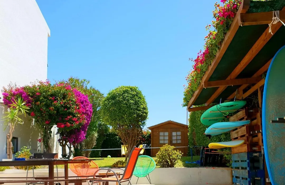 Sandycamps Surf House-1
