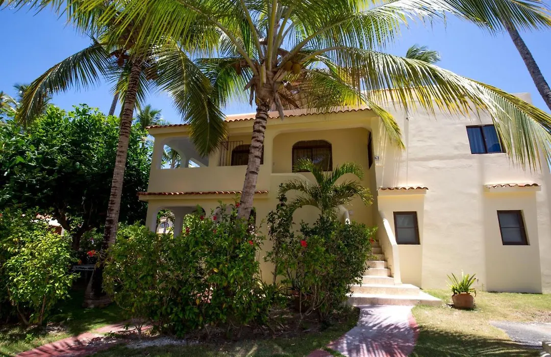 Los Corales Beach Village-1