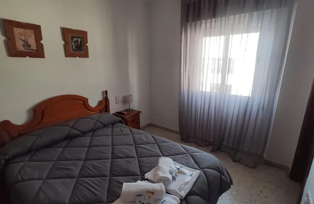 Hostal Efebo 24H-1