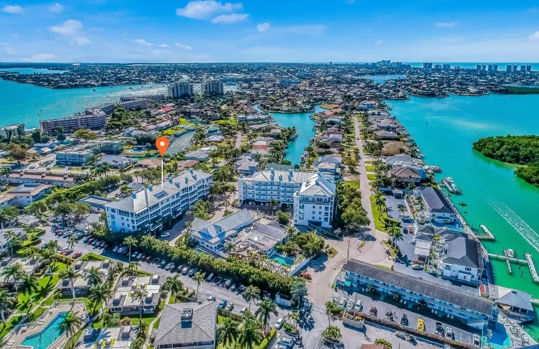 Paradise Palms At The Historic District Of Olde Marco Island-1