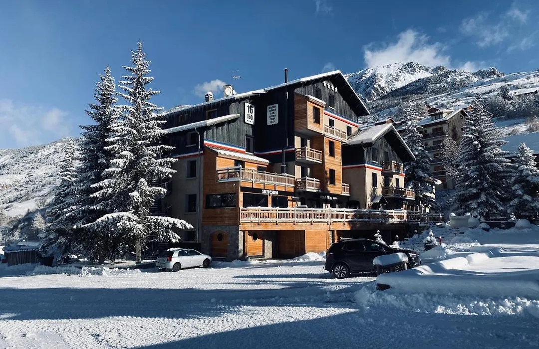 Hôtel 16 | 150 Montagne&Spa Nuxe-1