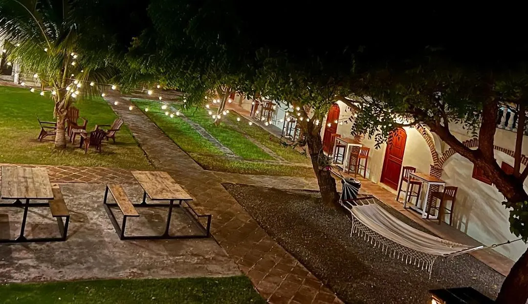 Aparta Hotel Yamilí-1