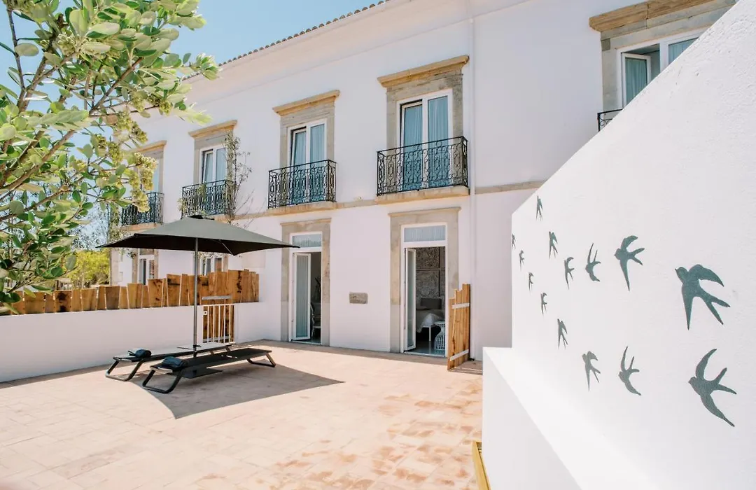 Colegio Charm House-1