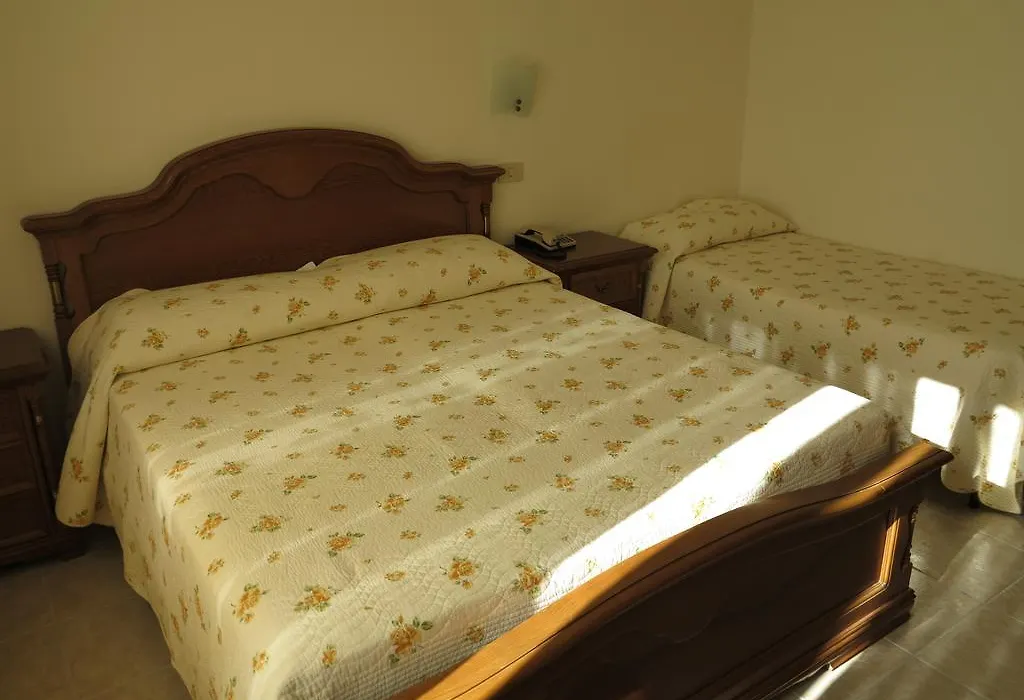 Albergo Little Garden-1