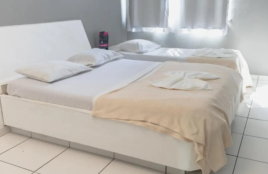Hotel Avenida (Adults Only)-1