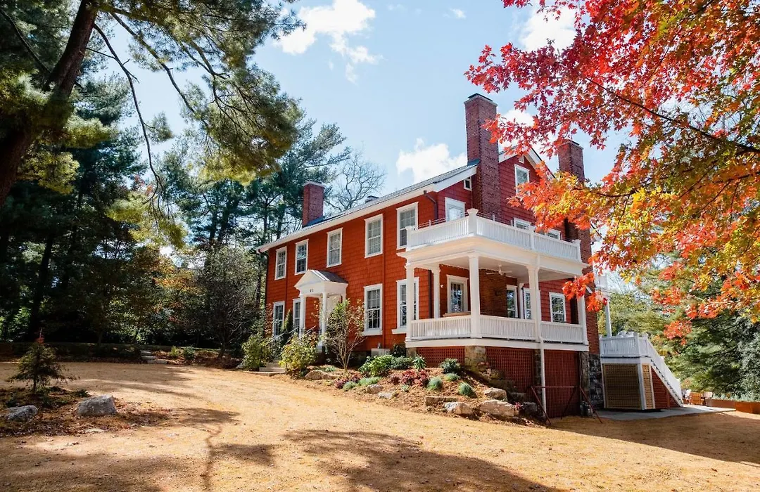 The Applewood Manor-1