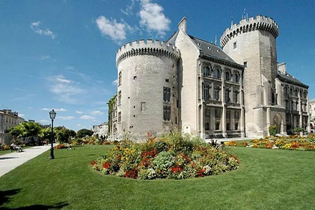 Hôtel des Pyrénées-1
