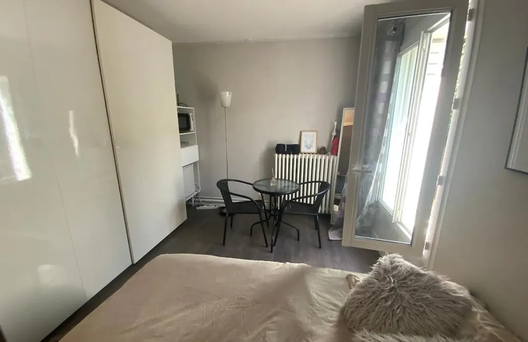 Belle chambre au calme centre Montpellier-1