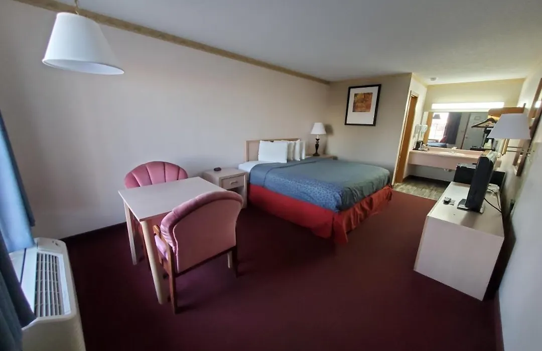 Twelve Oaks Inn-1