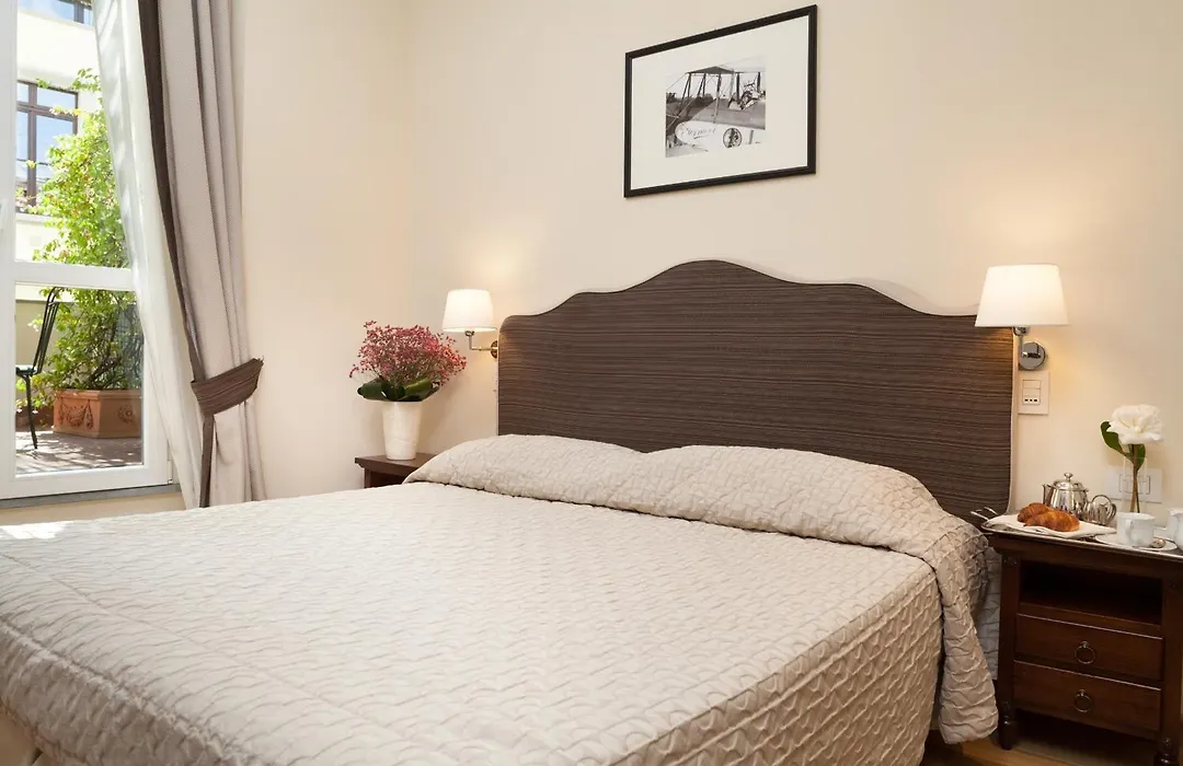 Hotel Executive-1