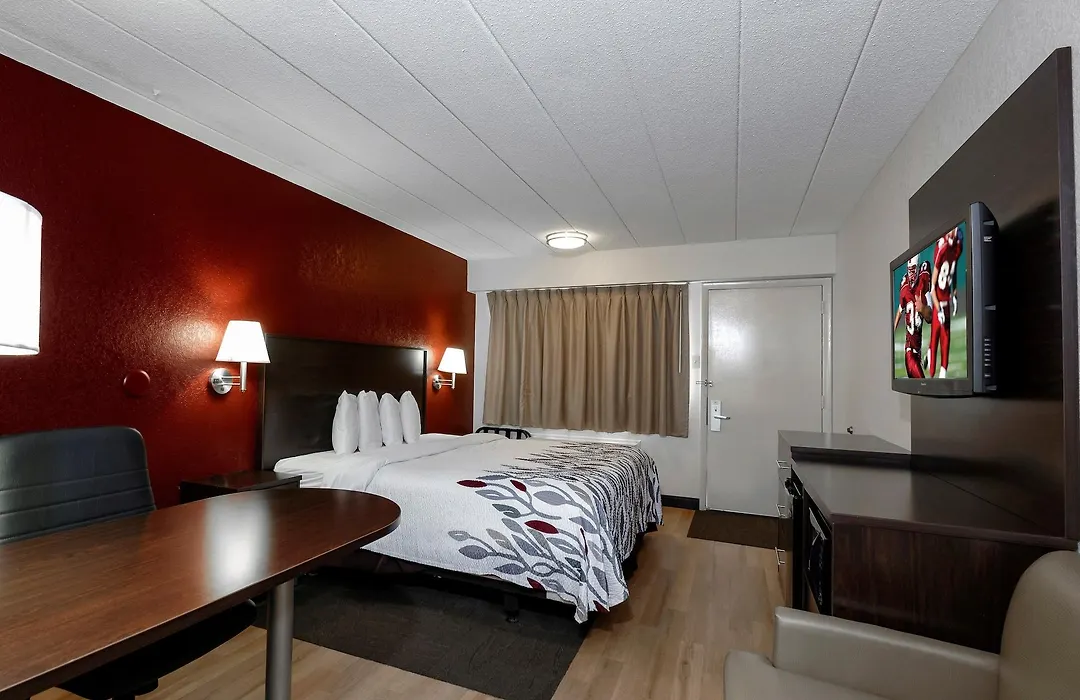Red Roof Inn Bakersfield-1