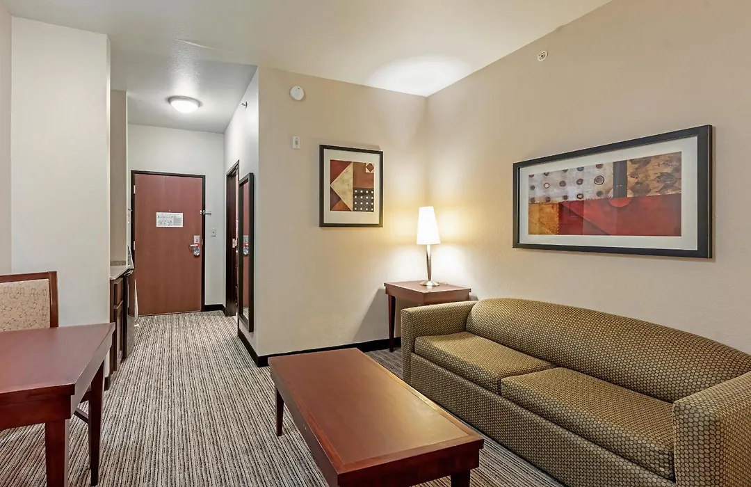 Red Lion Inn & Suites Mineral Wells-1