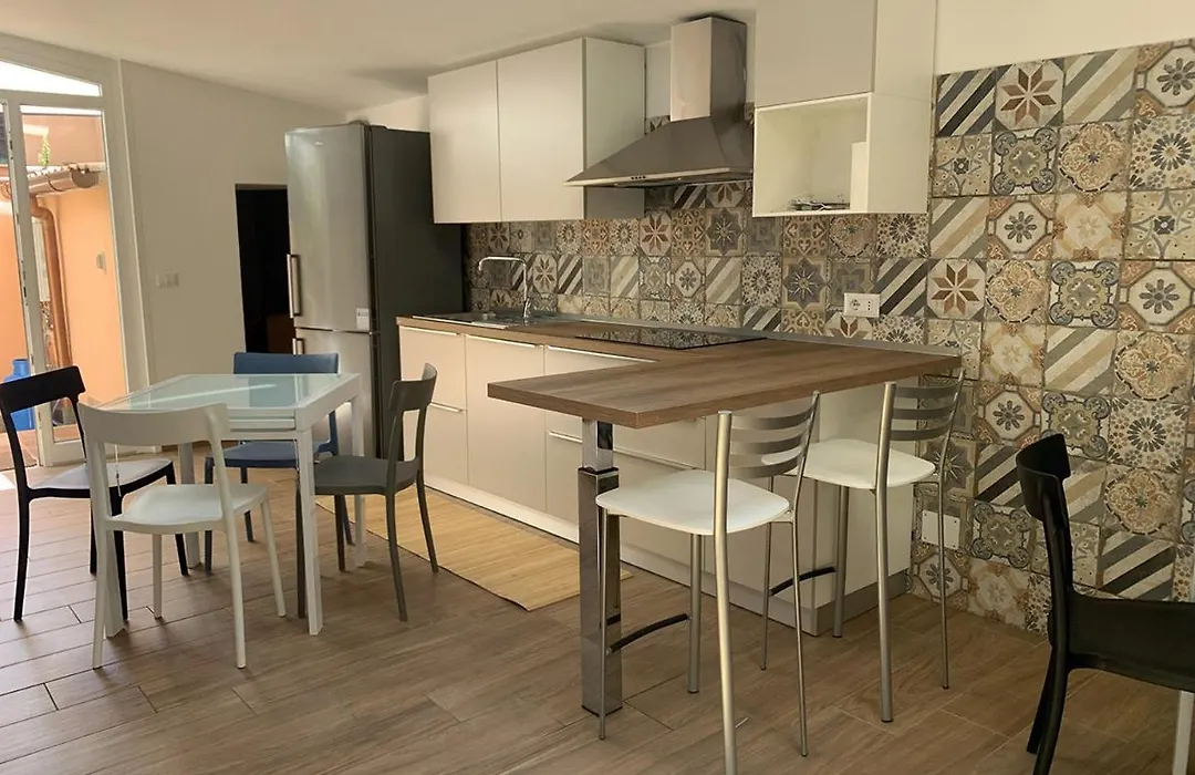 Comforthouse Ladispoli-1