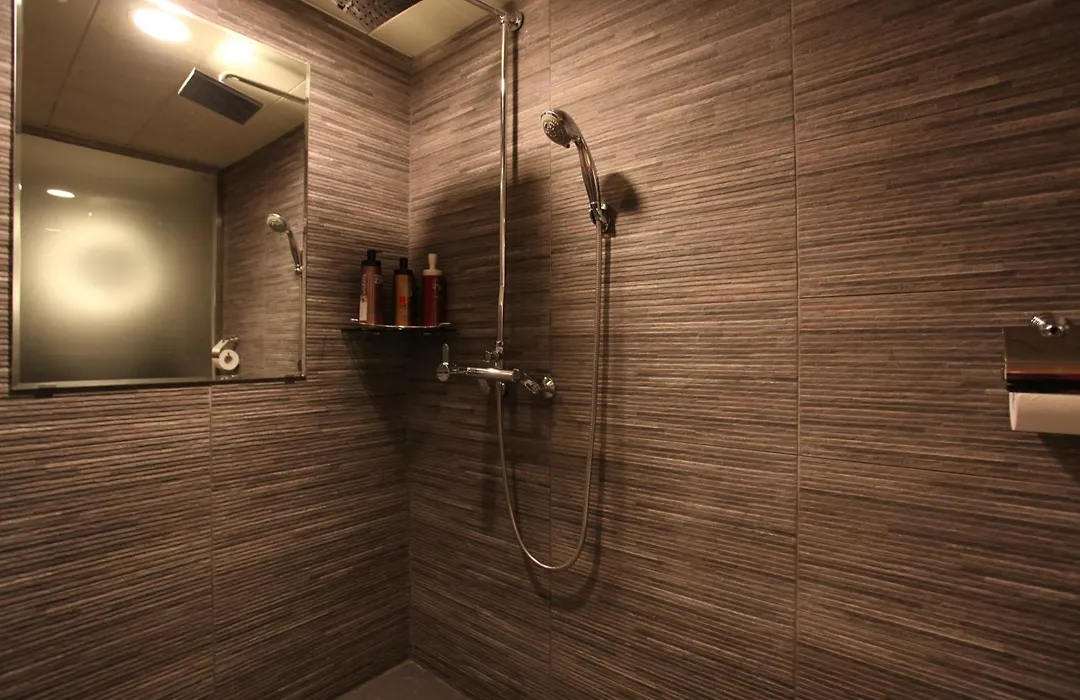 Zip Hotel-1