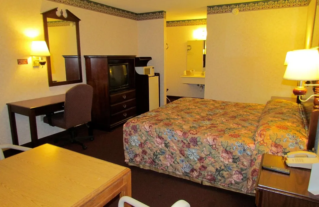 Eagle Inn Sumter-1
