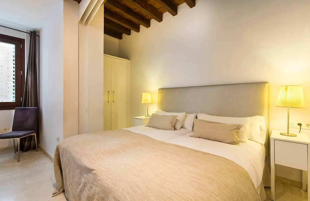 Tuguest Elvira Suites-1