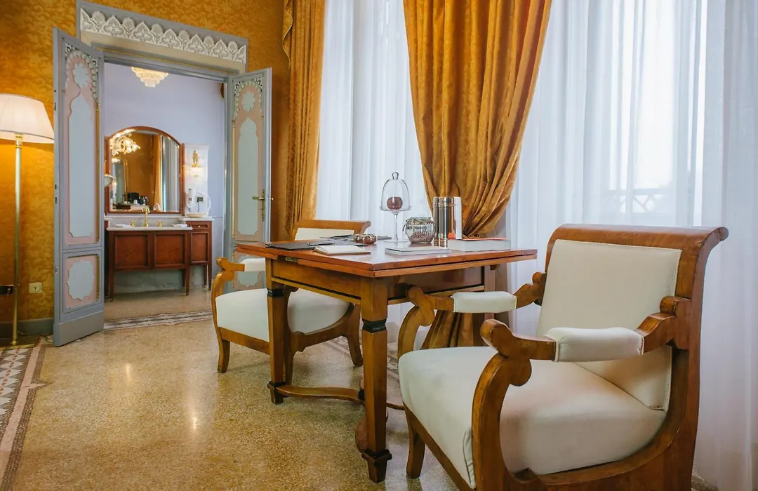 Relais&Chateaux Villa Crespi-1
