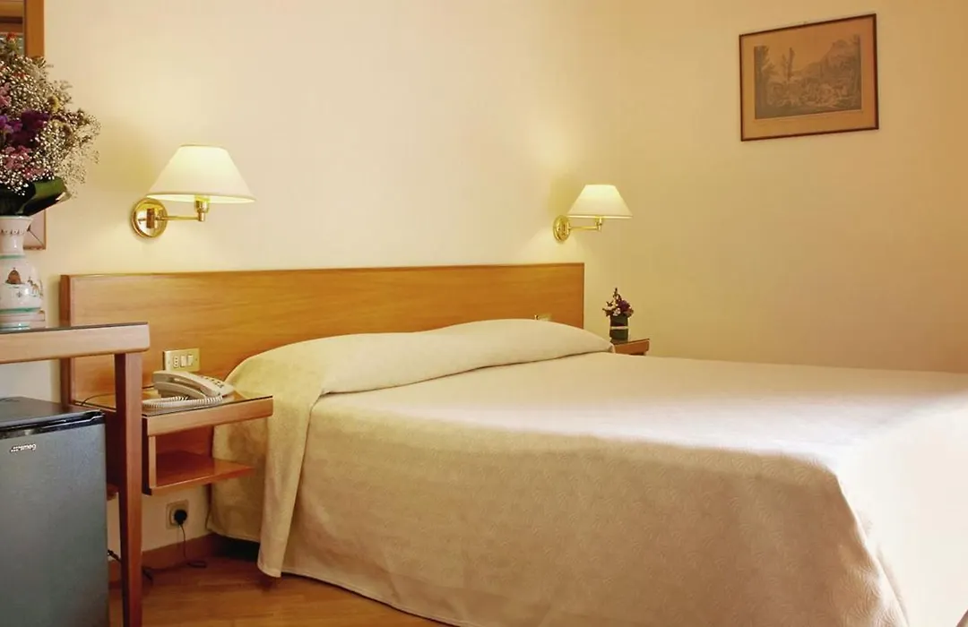 Hotel Plaza-1