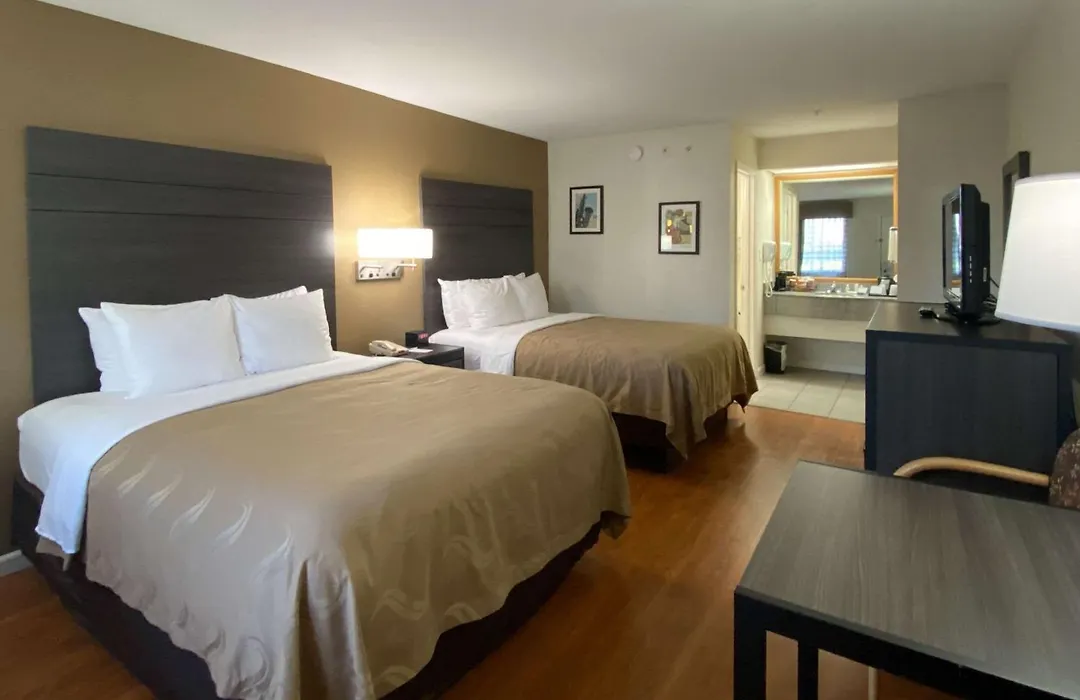 Quality Inn Branson - Hwy 76 Central-1