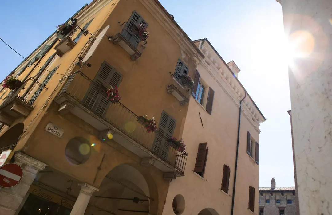 Hotel Broletto - Centro Storico-1
