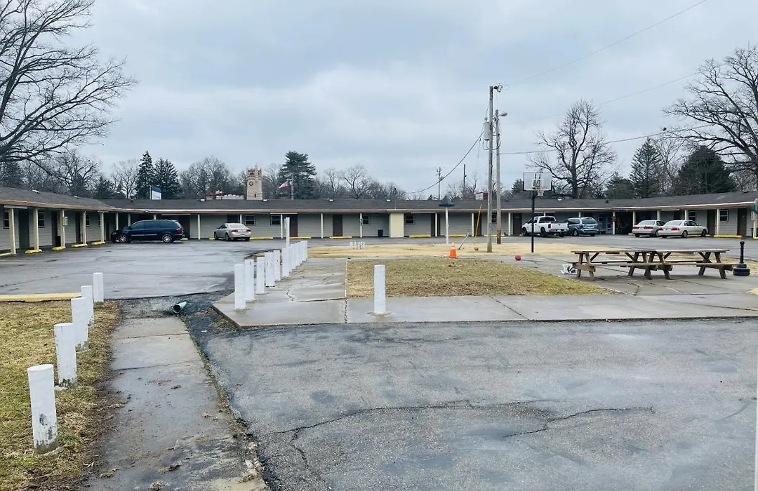 Woodridge Motel-1