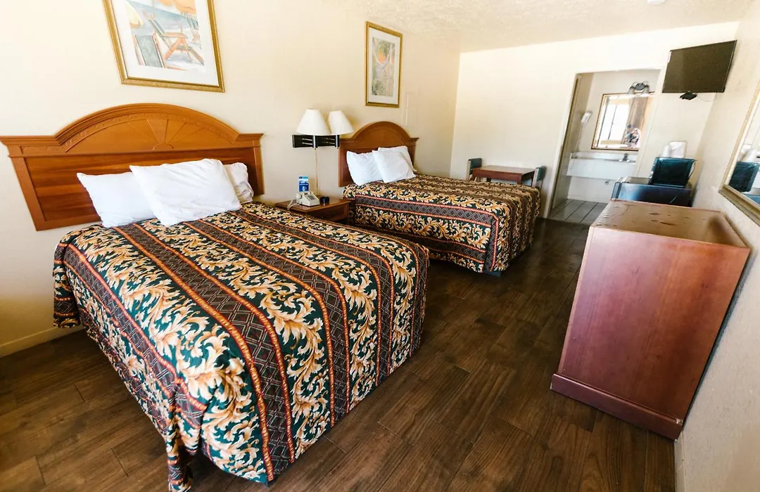 Summer Breeze Motel-1