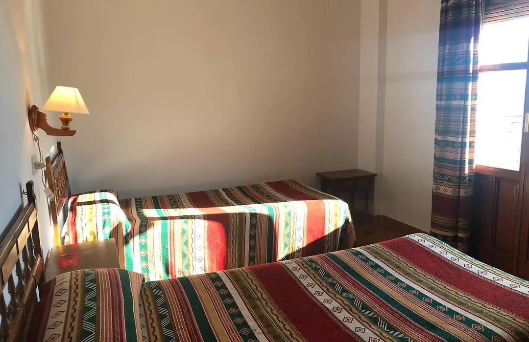 Hostal Rural Poqueira-1
