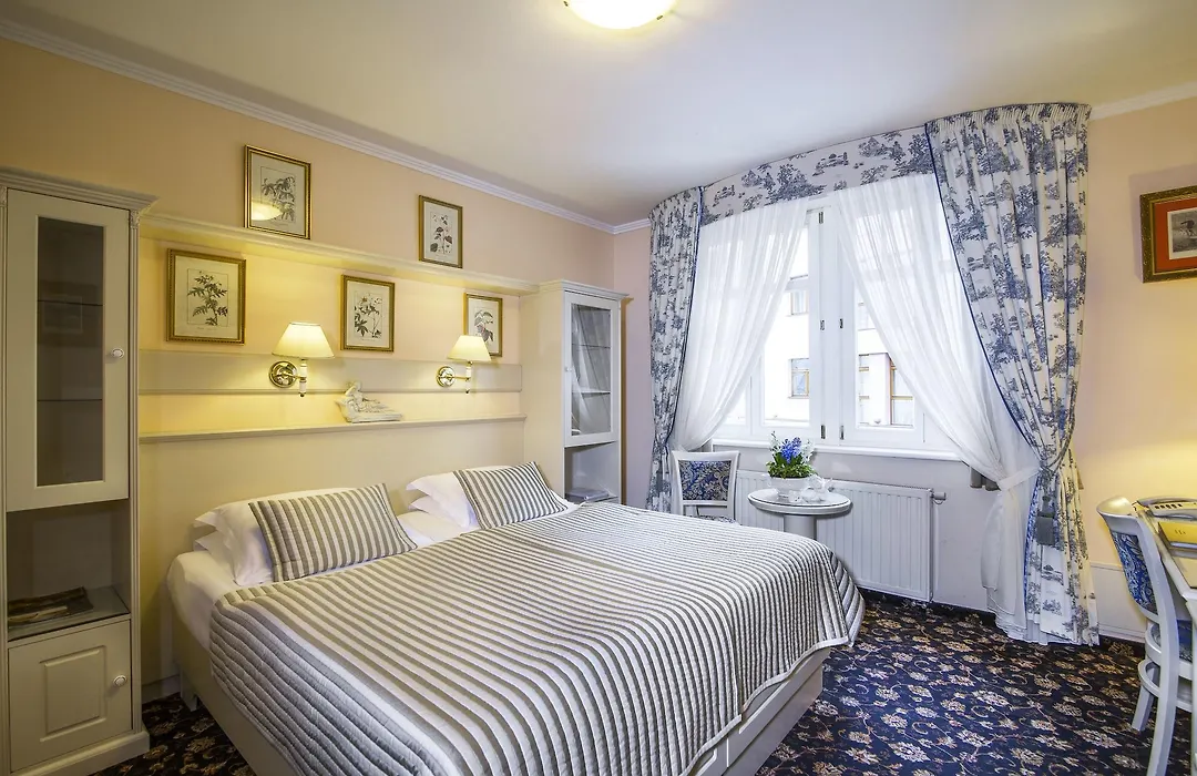 Hotel Karlsbad Grande Madonna-1