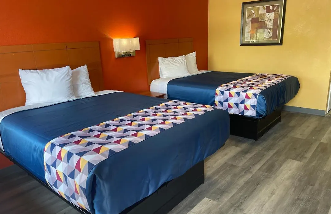 Economy Inn Hot Springs-1
