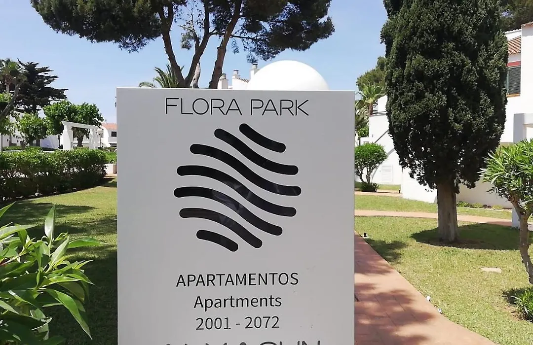 Aparthotel Flora Park & Aquarock-1