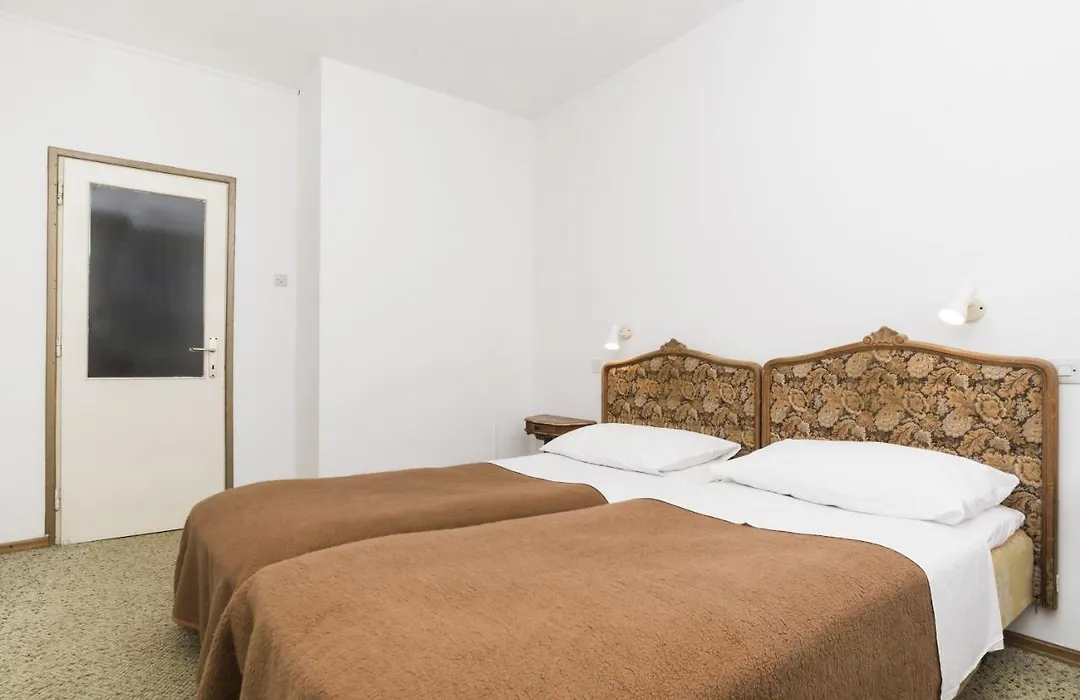 Guest House Adriatic-1