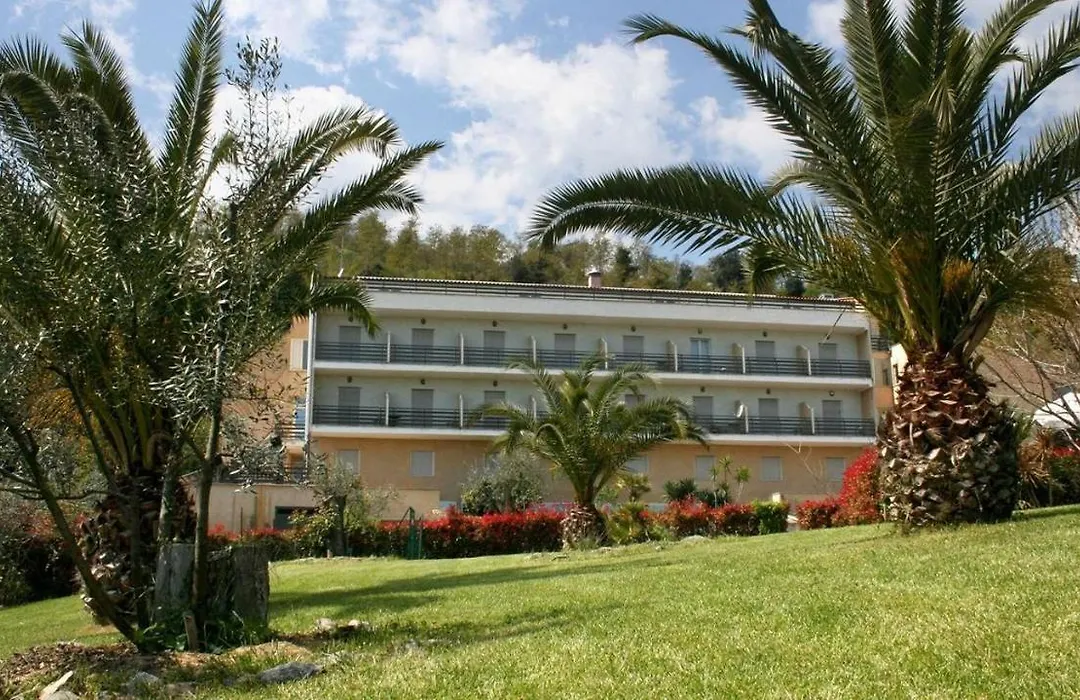 Hotel Alfredo-1