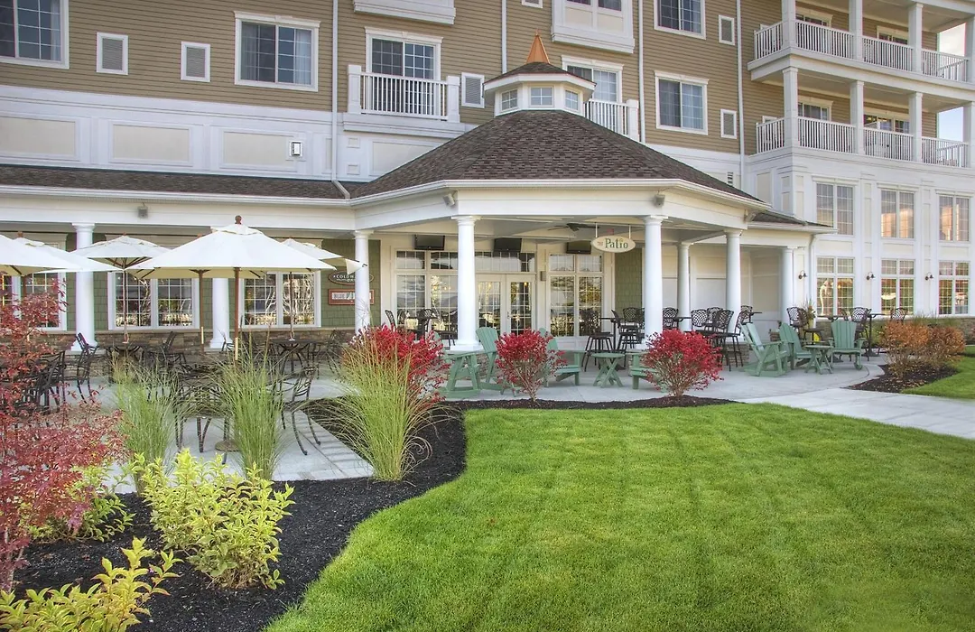 Watkins Glen Harbor Hotel-1